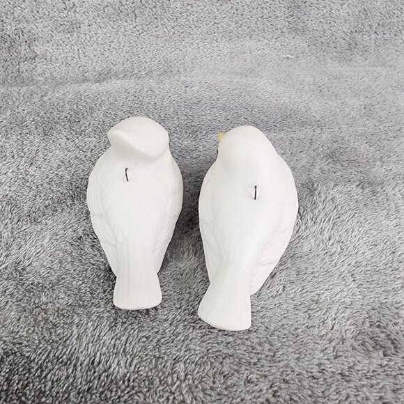 Vintage Ceramic White Bird Figurines Set Of 2 Holiday Christmas Turtle Doves - Picture 6 of 9